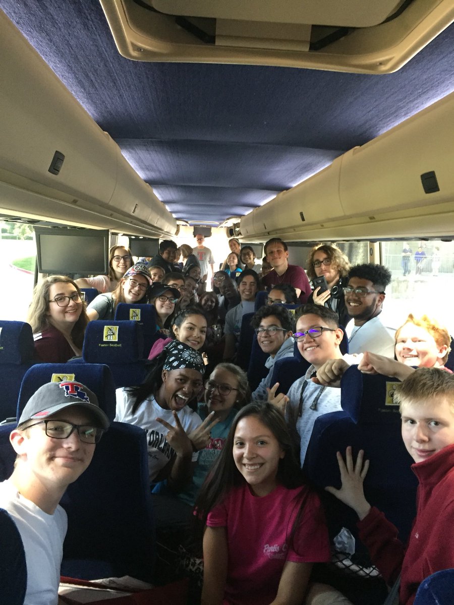 LewisvilleBand's tweet photo. Road trip time! Destination Windy City... #springtrip2018 https://t.co/fEFOUWBscB