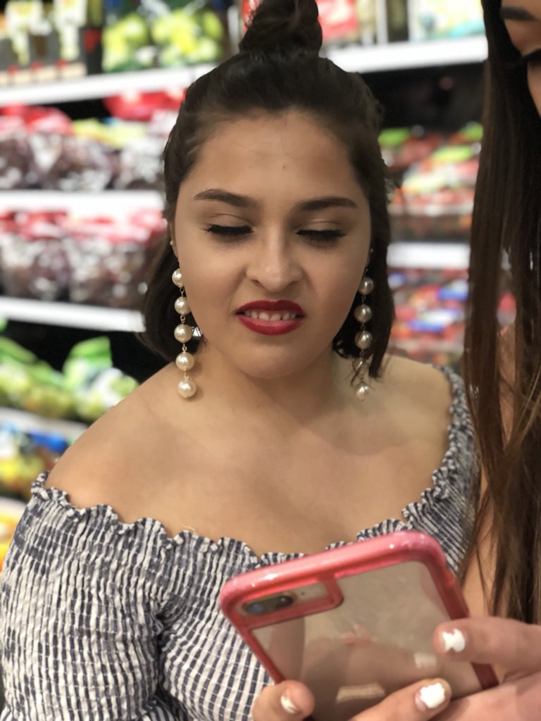j_destie's tweet photo. Happy Birthday MagDaLenard you old bastard 👴🏿 thank you for for being the best mom of the group😘👩‍👧‍👧 love you♥️ @mags_marquez https://t.co/3rFDPzscyo