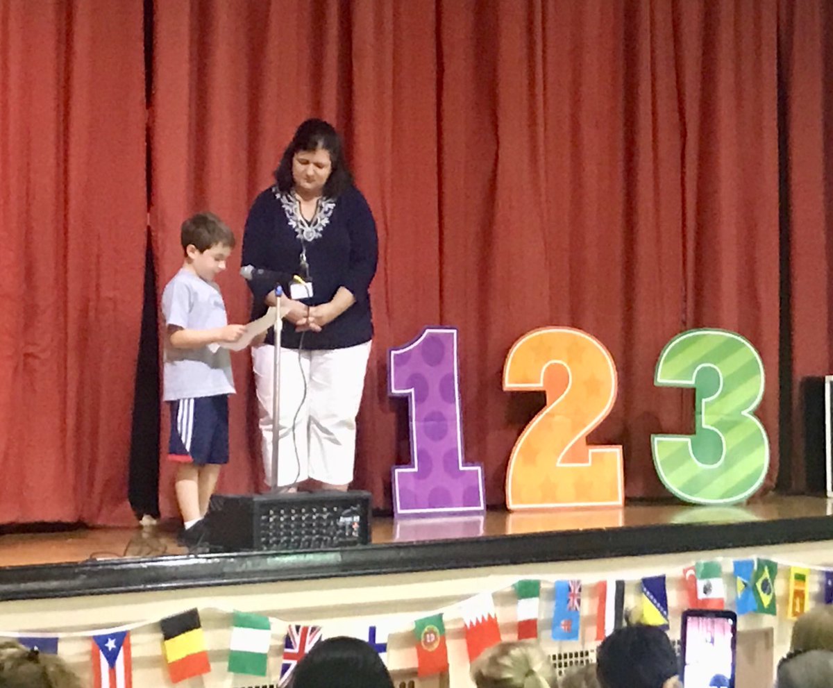 SarahLuvsShane7's tweet photo. Mrs. Valeri from grade 1 listens to  her student’s speech from ‘The Authors’ Tea Event’ https://t.co/qISzdwZQyl