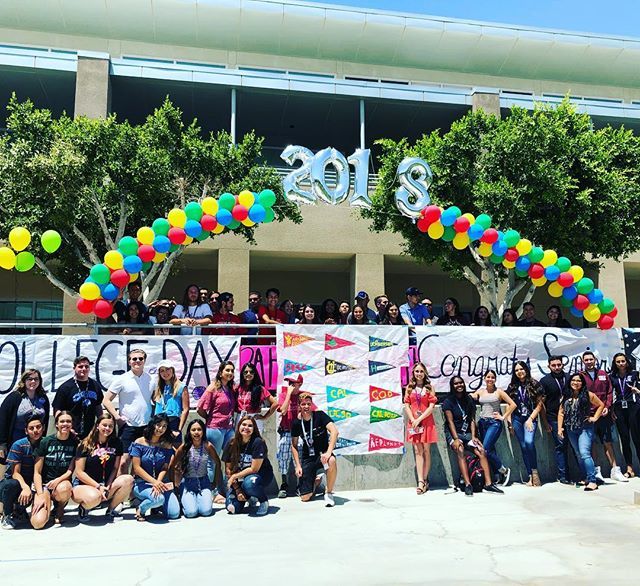 College Day for the Class of 2018!! We are so Proud of our Seniors!! #knightsdoitright 📝🎓📚