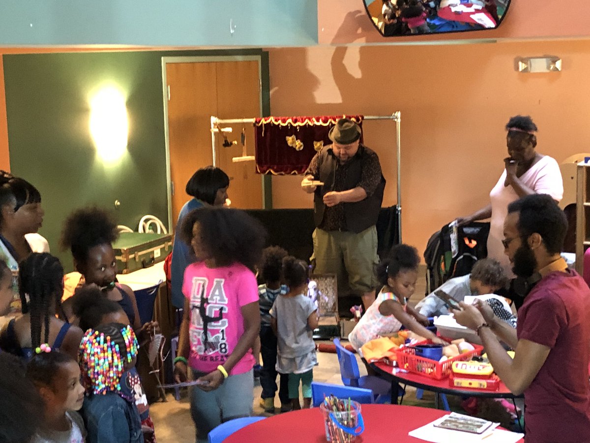 Remake Days here are lit! Thanks to <a href="/AfroYaquiMusic/">Afro Yaqui Music</a> <a href="/TimbelezaPGH/">Timbeleza</a> plus the art of Dana Ingham. #RemakeDays