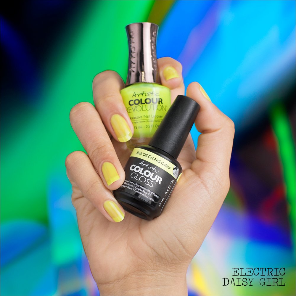Artistic_Nail's tweet photo. Bring on the bright nails with this sheer neon yellow shade from the Crave the Rave collection! Available in matching Colour Gloss and Revolution Duets / Colour Shown: Electric Daisy Girl #CravetheColor ArtisticNailDesign #festivalnails #neonnails https://t.co/lhbEVgPNnX
