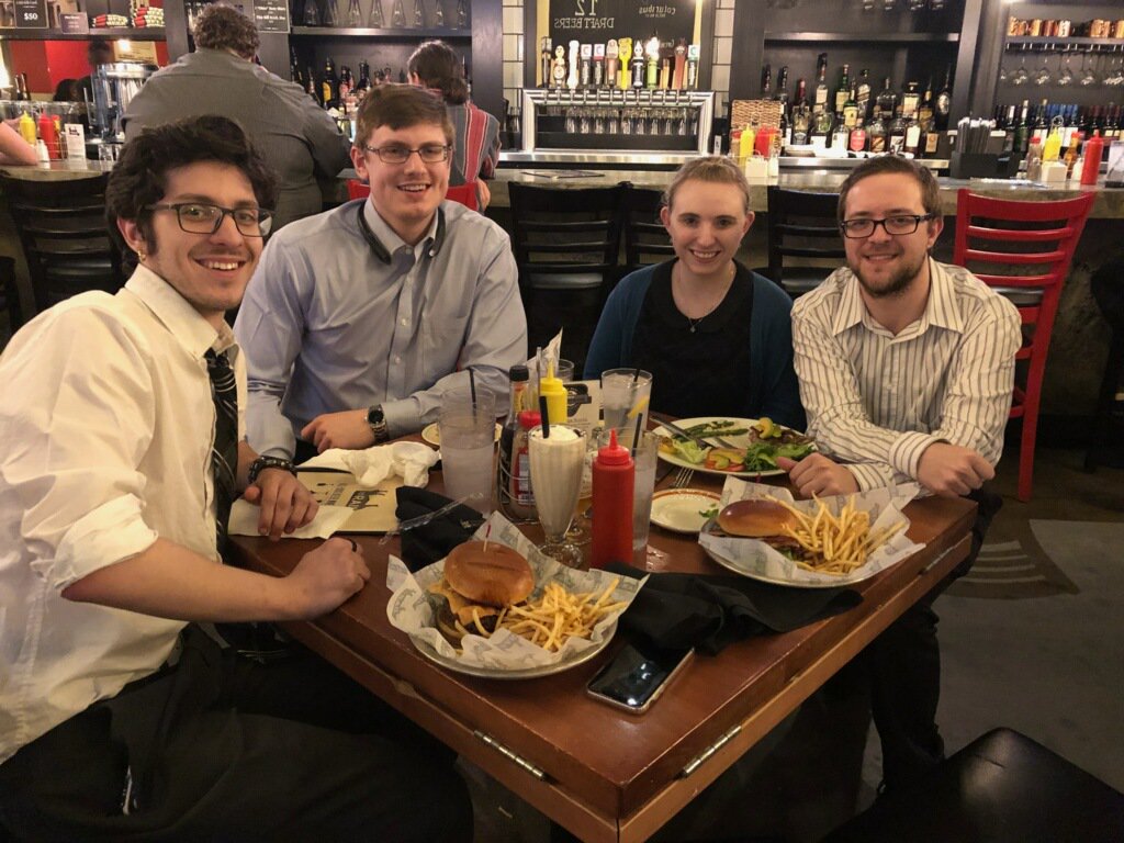 FiteMarketing's tweet photo. We had a great time getting to eat lunch with some of our leaders! Thanks for buying Brad! #lunch #leaders #fitemarketing #bossbuyslunch #thursday https://t.co/H6j88RyNLt