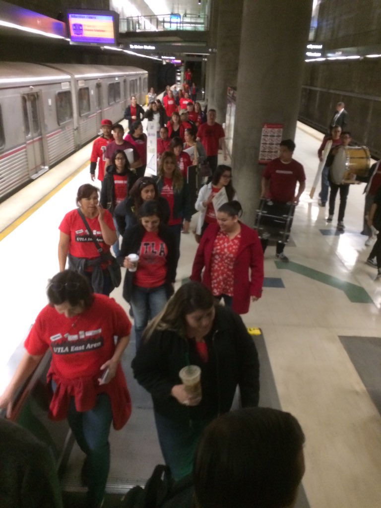 LuaCheia415's tweet photo. Students &amp; teachers demand respect in LA! #armmewith #studentsdeserve #lausd #stopcharters https://t.co/QWhYy78VRR