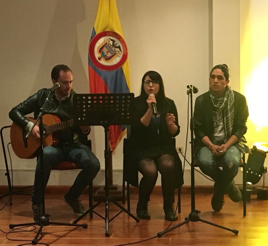 YoSoyUnitec's tweet photo. #TalentoUnitec "Cadencia Rota", presente en nuestro "Break con el Rector". https://t.co/RlXQF7JcOe