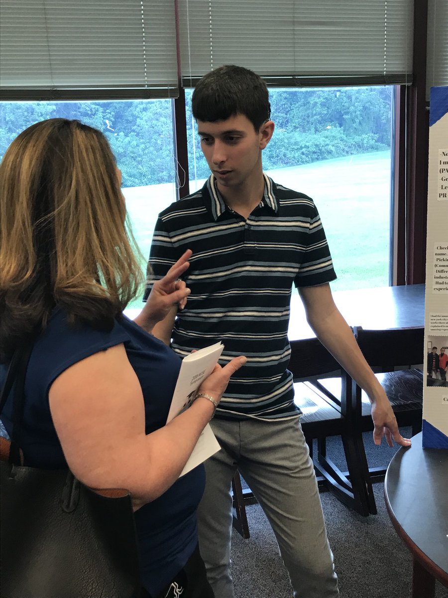 ChesserPink's tweet photo. #networking #building bridges. #wise2018 @WISE_YorktownHS @YCSDloshea @RonHattar @YHSDeGennaro https://t.co/fXODvuaxz1