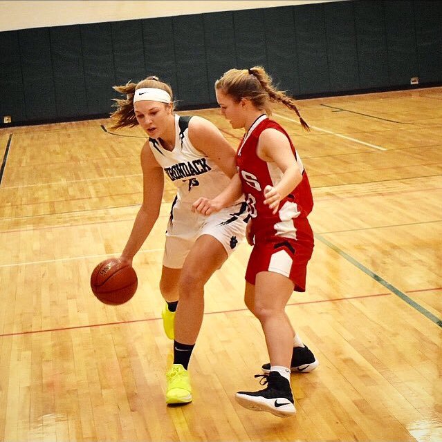 NYSTakeover's tweet photo. #WhosInEST 2018
Year 3 for this one and not many have developed like her in that timeframe. From the young big kid w potential to having one of the most palpable buzzes in upstate’s 2020 class with growing list of D1 suitors to match. Belle Kranbuhl - back again! #Section3Love https://t.co/gcSbfuGT5z