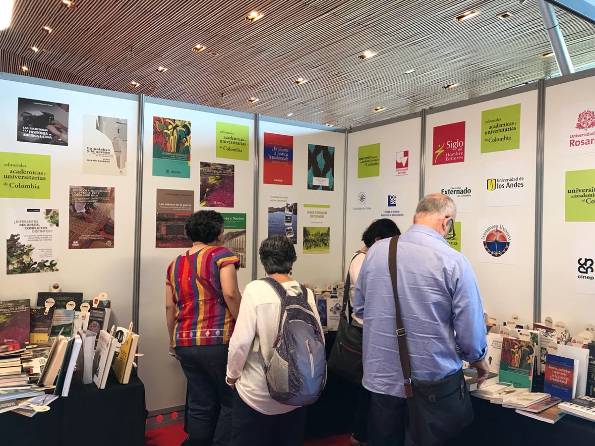 Unimagdalena's tweet photo. #EditorialUnimagdalena presente en el Congreso Internacional de la Latin American Studies Association (LASA), que se desarrolla en Barcelona, España. @LASACONGRESS https://t.co/VeZgheCEDB