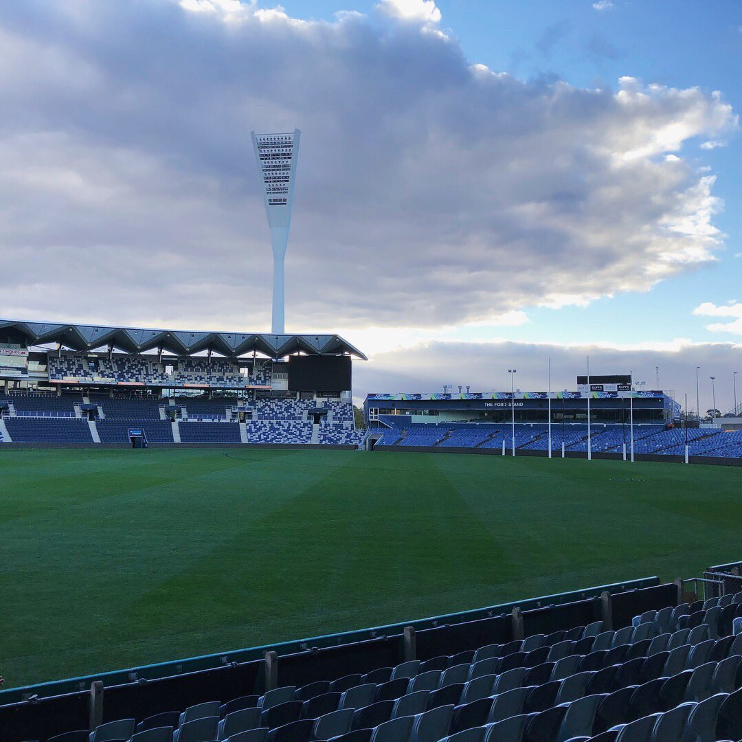chenyanmei0373's tweet photo. Thanks for providing this amazing opportunity at @GeelongCats about organizational decision making, Culture and leadership. #WeAreGeelong #MMS716 #Deakin #sport #footy #gfc https://t.co/LLlP9A9uaj