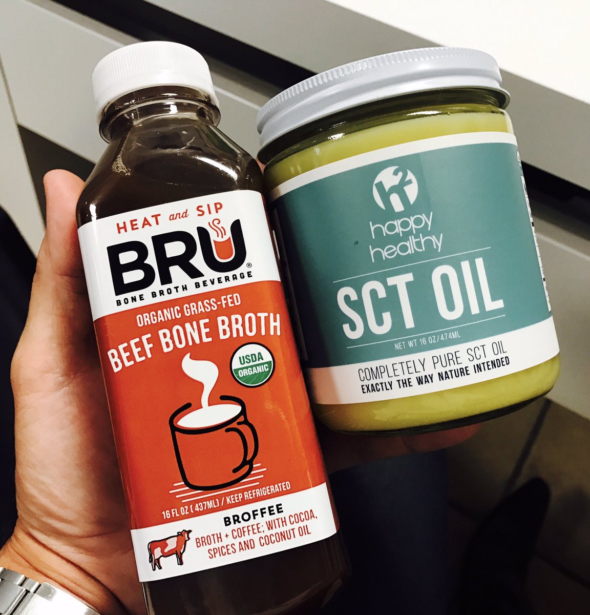 RandyBJohns's tweet photo. Marriage made in #KETOGENIC Heaven! ❤️😇🥗 #SCTOIL #KETObolicMethod #TheHappyHealthyGuys #KetoLove #BruBroth https://t.co/8MuWuv3gBV