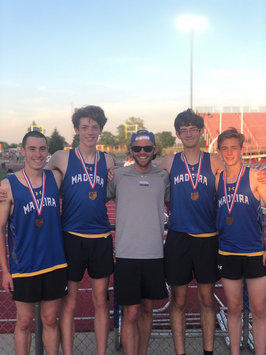 madeiraath's tweet photo. Boys 4x8 makes state and breaks school record with a time of 8:07.25 https://t.co/tMQUlICVw7