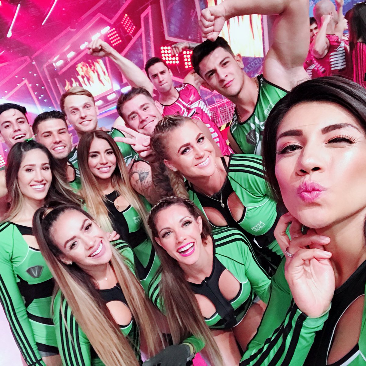 DianaSanchez_04's tweet image. Conectados @Combate_ATV @atvpe