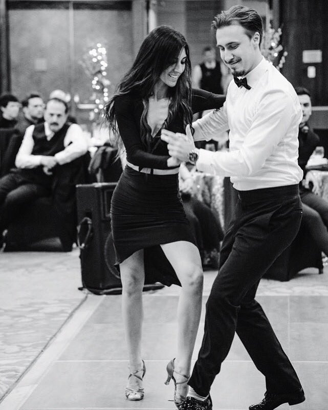 ArthurMurrays's tweet image. “#Dance is the hidden language of the soul.” ✨
☎️ : 905-507-1921 #AMLifeStyle #arthurmurraymississauga #ballroom