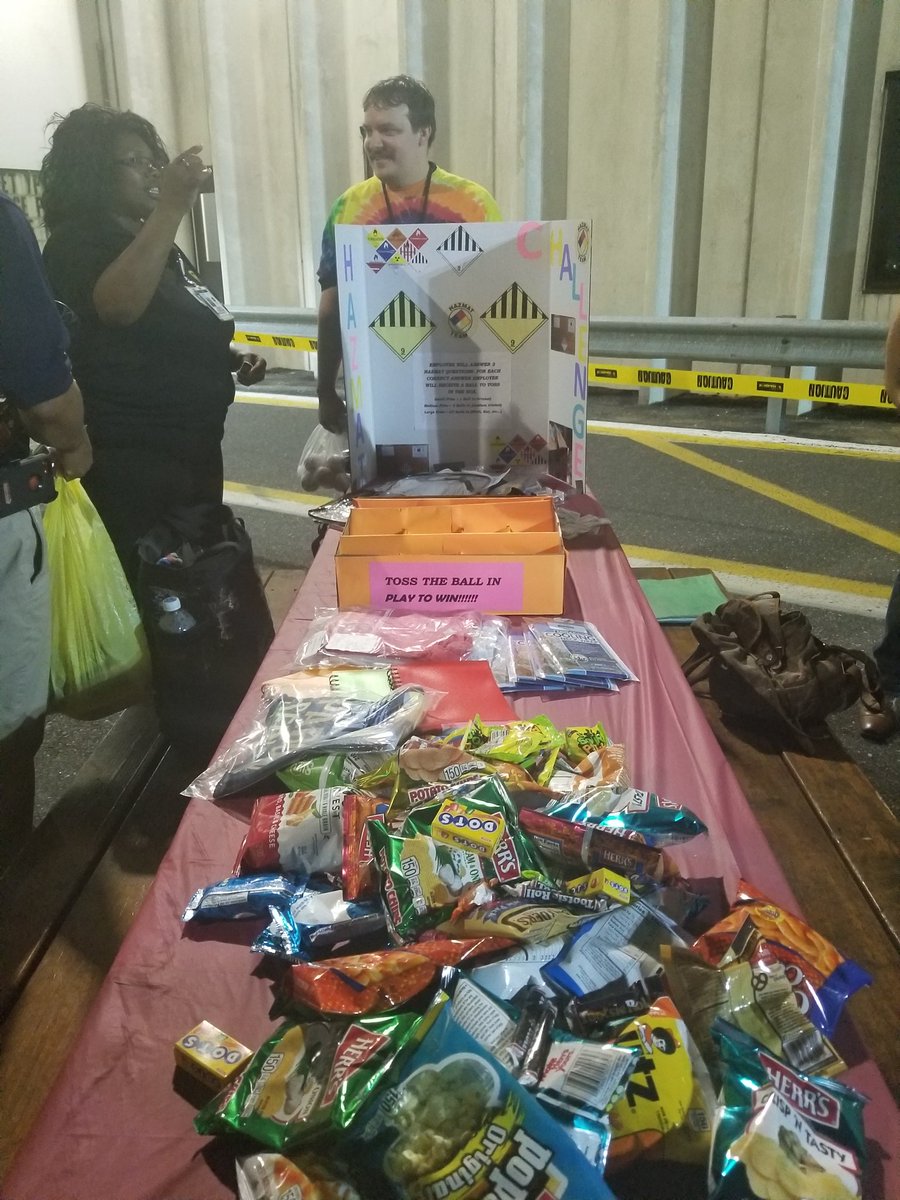 DSimkin87's tweet photo. PHL Air Hub Safety &amp; Wellness Fair- Hub &amp; Ramp join forces to promote safety!  #ChesapeakUPSers @UPSSafetyKim
@Blaize_UPS @MicaelSorden https://t.co/ehw6JHcC4s