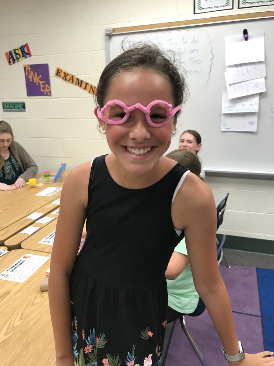 Polly41481's tweet photo. My family had a wonderful time at Fairview’s STEM Night! So proud to be part of such an awesome team! #FairviewFamily #FVESchoice #FairviewSTEMnight #WorthTheDrive @FairviewES_NC @AGHoulihan @MeltonsMagic @KellySThomas https://t.co/YOumt76RWO