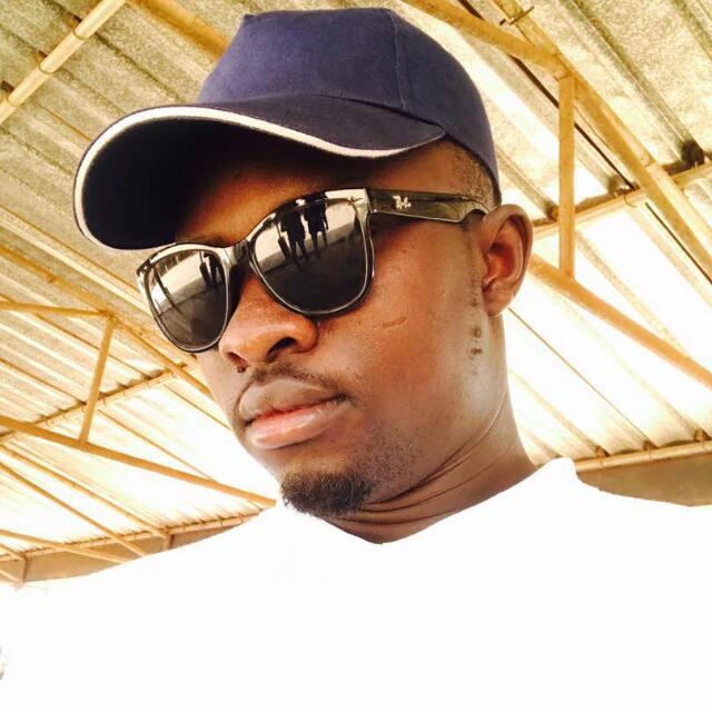 DenisTND's tweet photo. #NouvellePhotoDeProfil https://t.co/rWVcsZgLIX