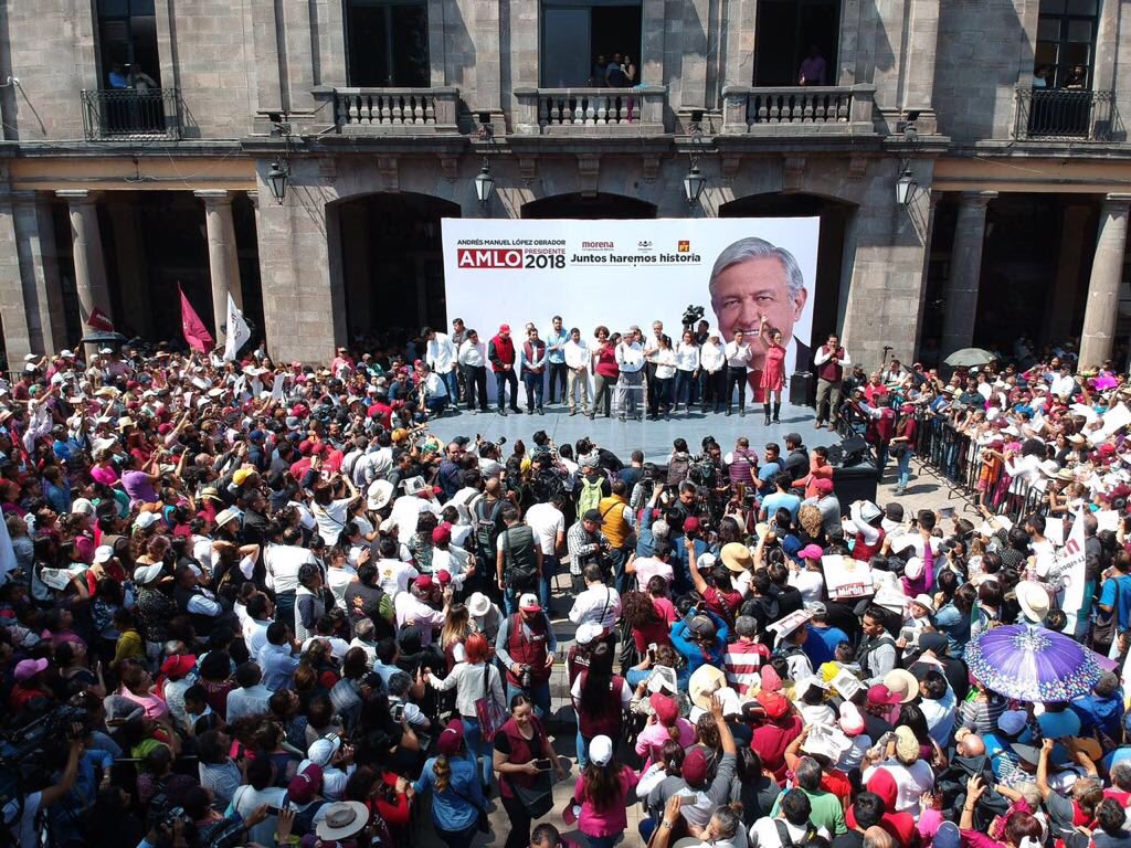 lopezobrador_'s tweet photo. Hoy estuvimos en cuatro delegaciones de la Ciudad de México y como pueden ver la gente sigue apoyándonos con convicción y entusiasmo. https://t.co/a42bmIkfkT