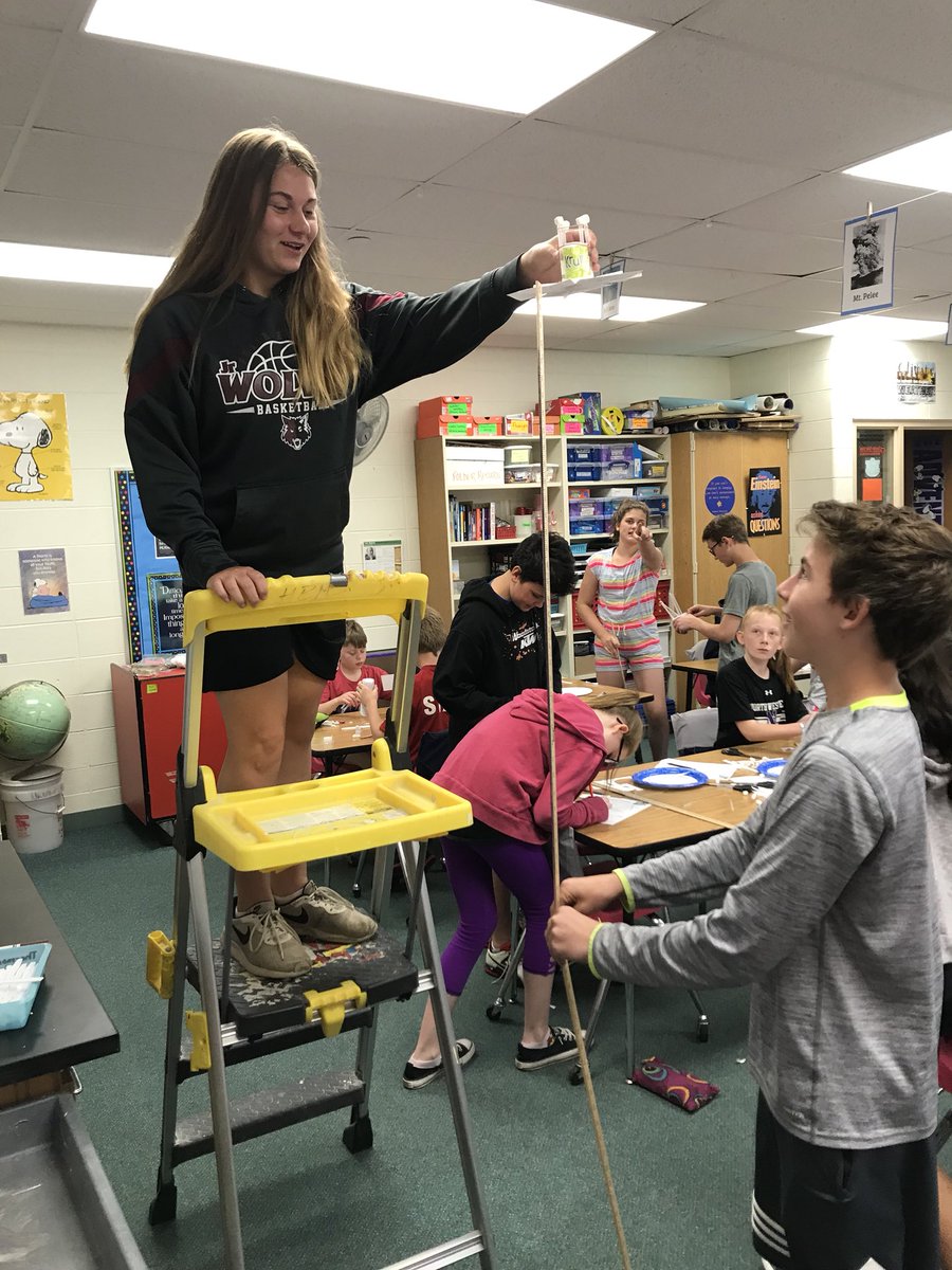 Engineering Challenge: design an LEM to safely land two (marshmallow) astronauts on the moon! <a href="/HBMBears/">BeardsleyBears</a> #Beardsleypride