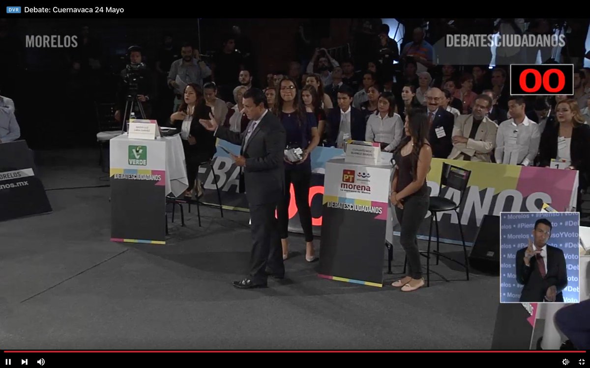 Los conductores del #DebateMorelos destacan una vez más la ausencia de Cuauhtémoc Blanco, candidato del PES a la gubernatura de Morelos. "Esta es la pregunta que le tocaba, pero no vino"
#Cuernavaca #Morelos #Mexico #CDMX #Elecciones2018 #DebateMorelos