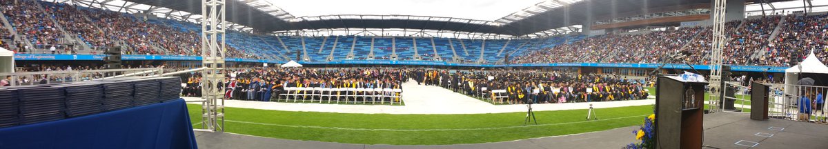 DeanRheeCSULB's tweet image. Processional at Avaya Stadium! #2018 #SJSU @SJSUEngineering  #commencement2018