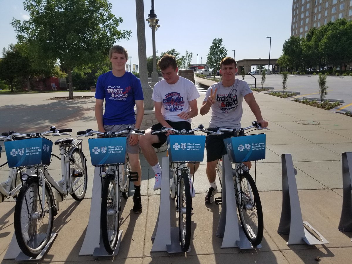 CEOLoughlin's tweet photo. What a better way to end the school year than at the largest Sporting Event in the Nation...The KSHSAA STATE TRACK & FIELD MEET. All 6 Classes competing at one site. Pure Athleticism at its very best. #WeR210 #hugotoneagles https://t.co/E6IcwPs6vB