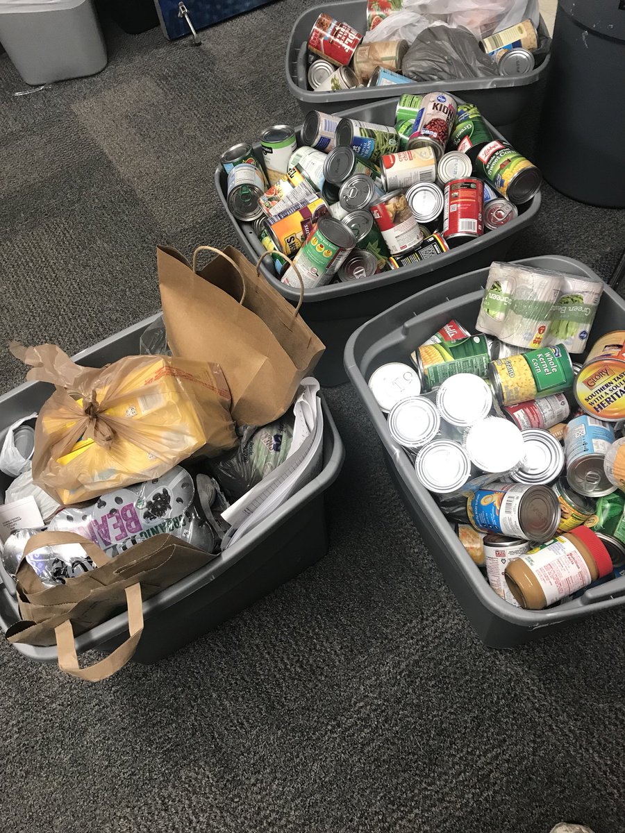 MidloPanthers's tweet photo. Thank you Panther Nation! This is a great donation for the Midlo #MannHouse! Nearly 500 items! #PantherPride #MISDProud @MisdProud #ServingOthers https://t.co/tjivsGlQLO