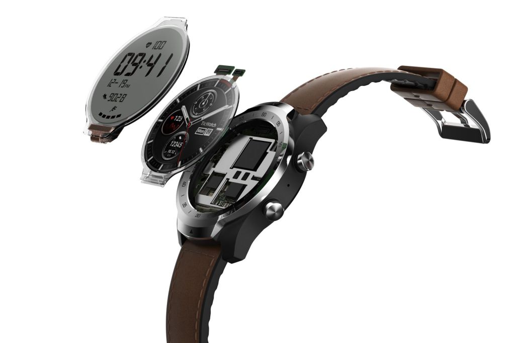 DigitalBounds's tweet photo. TicWatch Pro uses a second screen to save power https://t.co/01Euw3DQeU https://t.co/UuVxSKvLJy