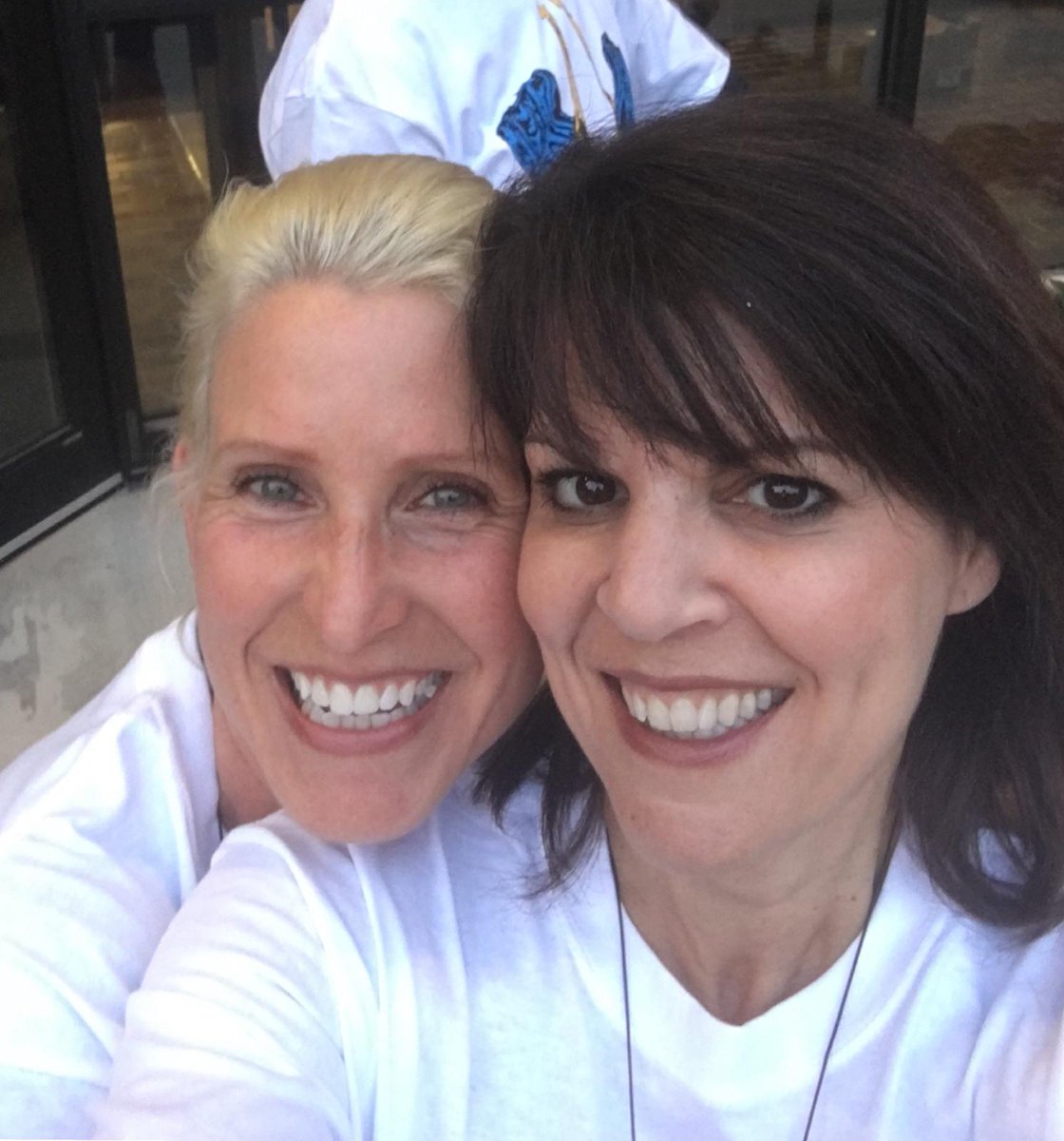 szoke_m's tweet photo. So much fun Bella! #runforlight https://t.co/fxAYScFw5w