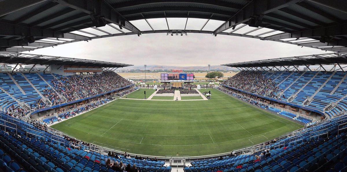 SJSU's tweet image. What an inspiring view of #SJSU18 @SJSUEngineering grads! 

Get ready for some talented #SJSU Spartans, Silicon Valley 🌎🎓

@SJSUalumni