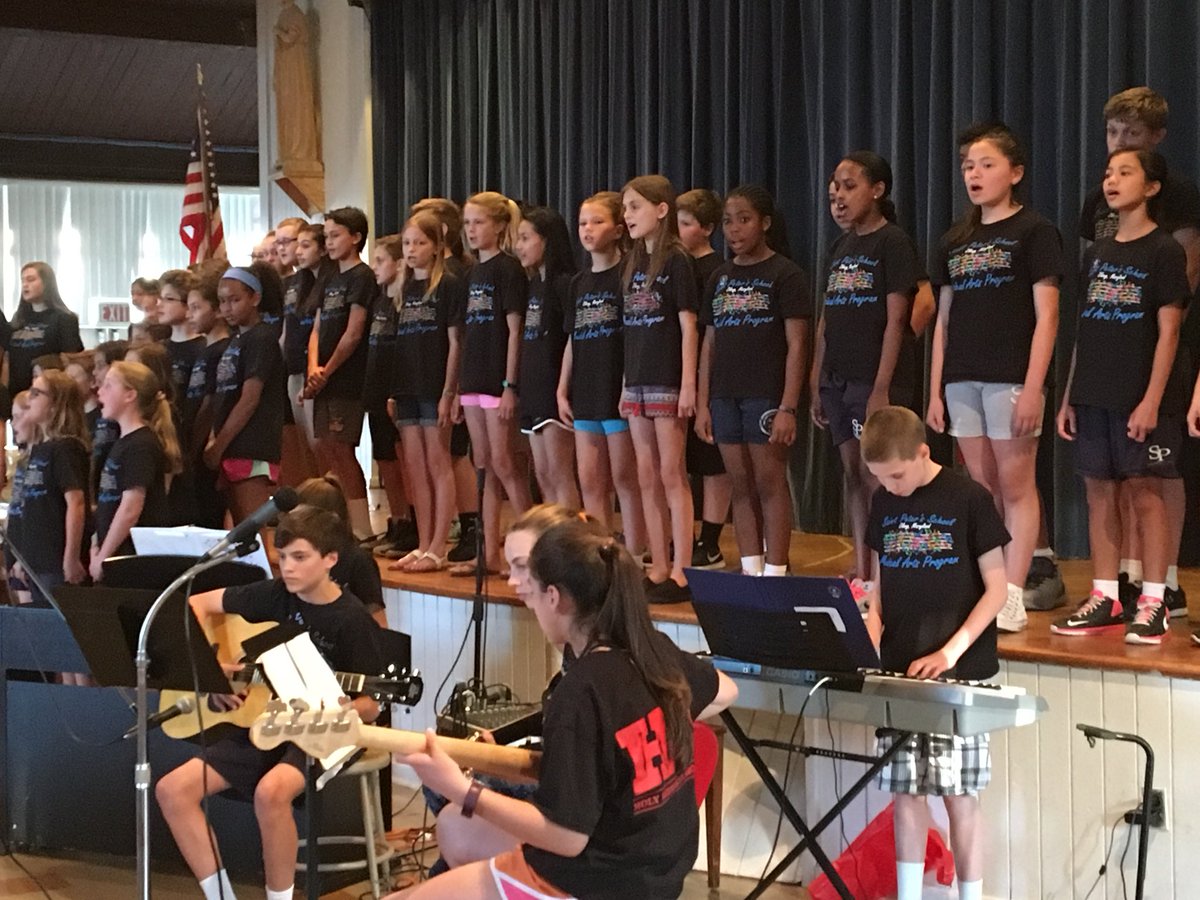teachtechfun's tweet photo. St. Peter’s Choir perform at STREAM Night. @StPetersOlney https://t.co/0ESJHw1Wb5