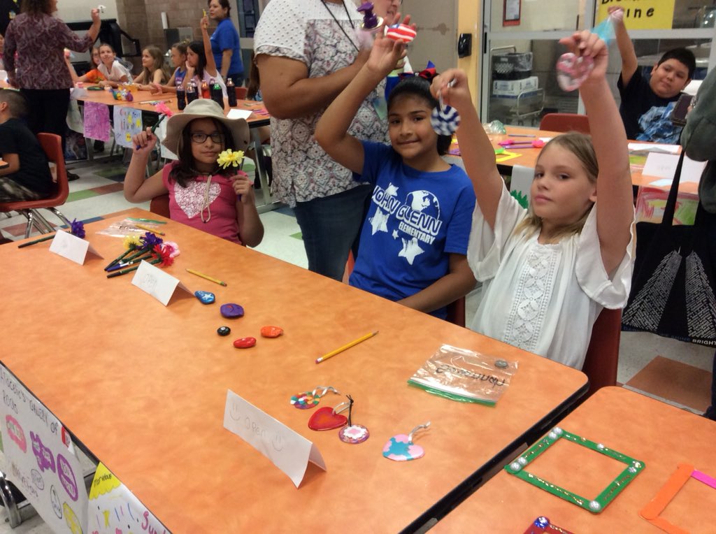Young entrepreneurs at work! We had an excellent 3rd Grade Extravaganza! #jgastros #ecisdtweets