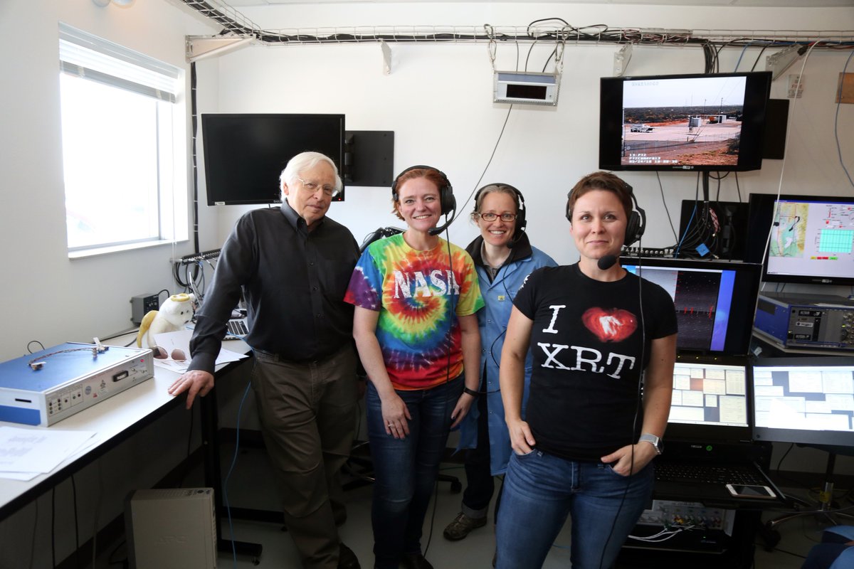 AmyRWinebarger's tweet photo. This photo says everything: we are a bunch of bad-ass scientists. Vertical day was a success. #coolgirlsrocket #gohic #soundingrocketscience @NASA_Marshall @NASA_Wallops @smithsonian https://t.co/ISFrdj8NiI