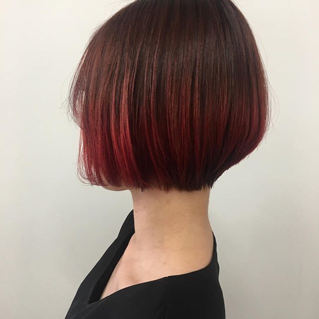 Kii シンプルなグラデーションボブ に赤グラデーションカラー グラデーションカラー グラデーションボブ Fukuokahairsalon Fukuoka 新卒締め切り間近 T Co Ilhzdidomy