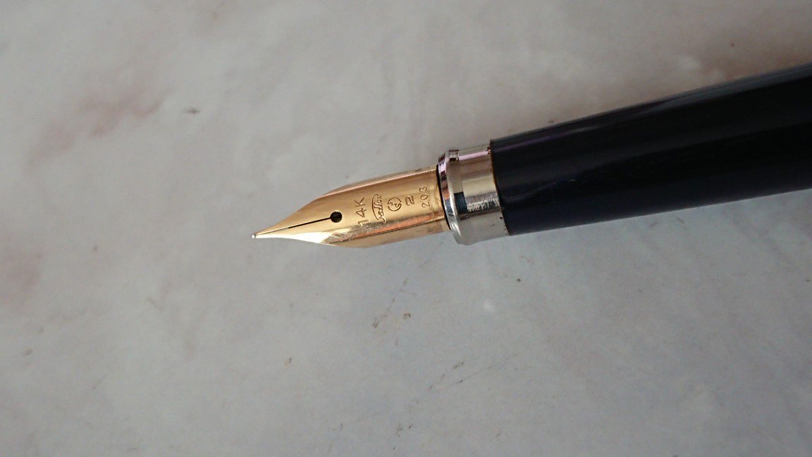 #セーラー万年筆107周年 に寄せられた愛用万年筆の数々 - Togetter