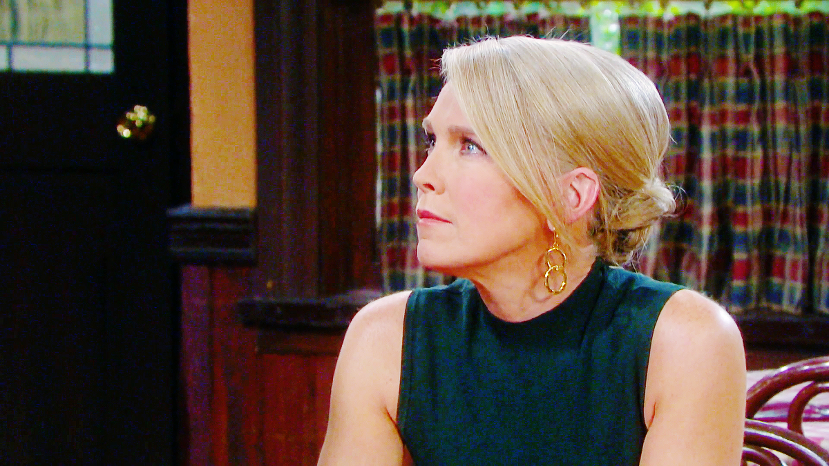 StarryLilac's tweet photo. Love Eric being protective of Jennifer. 💚 #JenEric @greg_vaughan @missyreeves4 #Days https://t.co/i32Gk9G2ZP