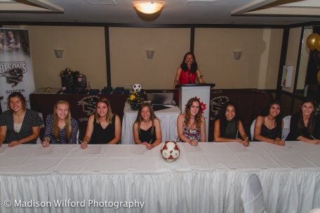 bisonswsoc's tweet photo. Look out Bison fans! Starting next week we will be introducing this years rookies #rookiethursdays #herditherefirst ๐โฝ๏ธ https://t.co/7QDHmO9LfW