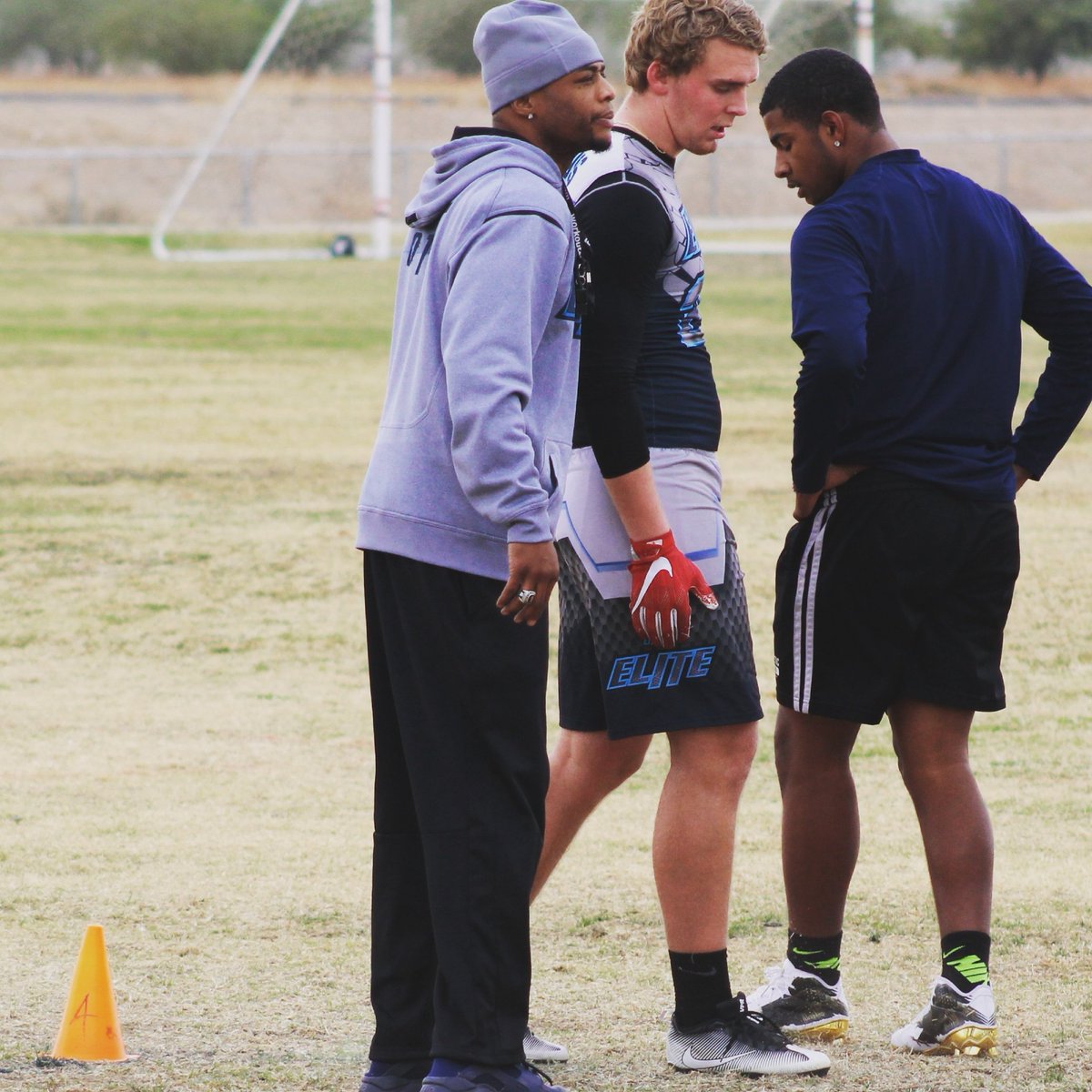 OTBElites's tweet photo. Coach Em Up! @Puskas1Ryan @twaun44
#NoExcuses #JustResults #GodsPlan #OtbElite #OtbTraining #OtbMentoring #BodyBagAlumni #GetTheContract #ToyaStrong https://t.co/RCotdPPIGK