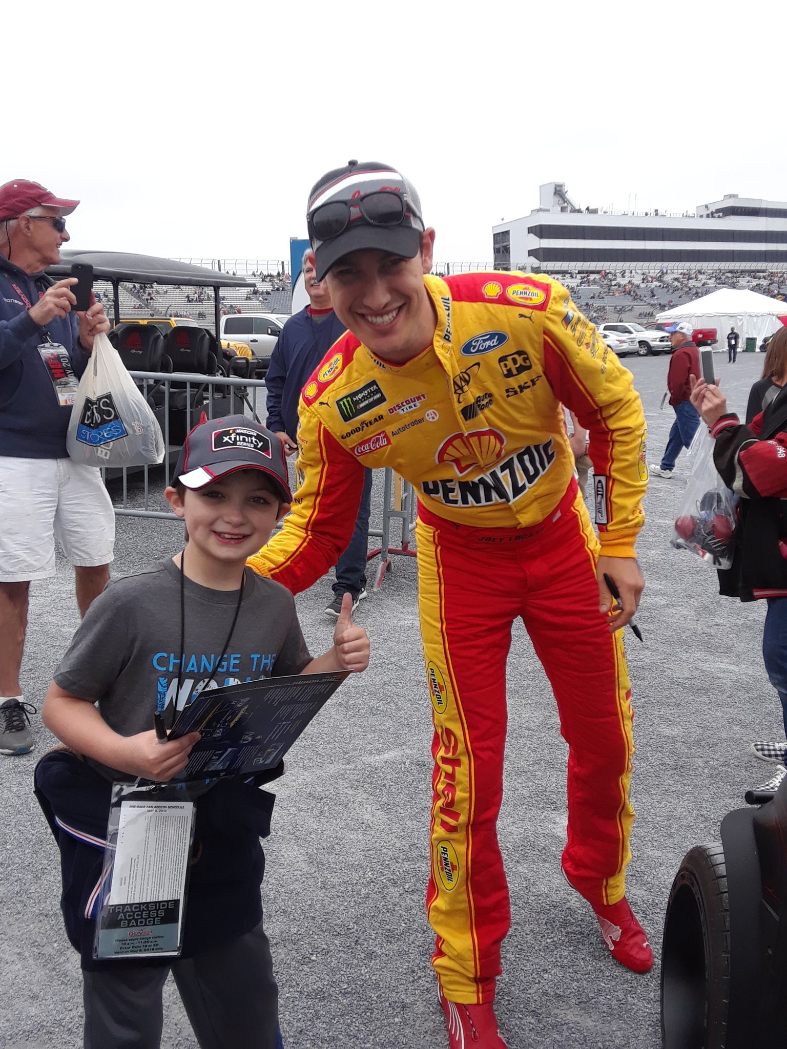  Happy birthday joey logano! 