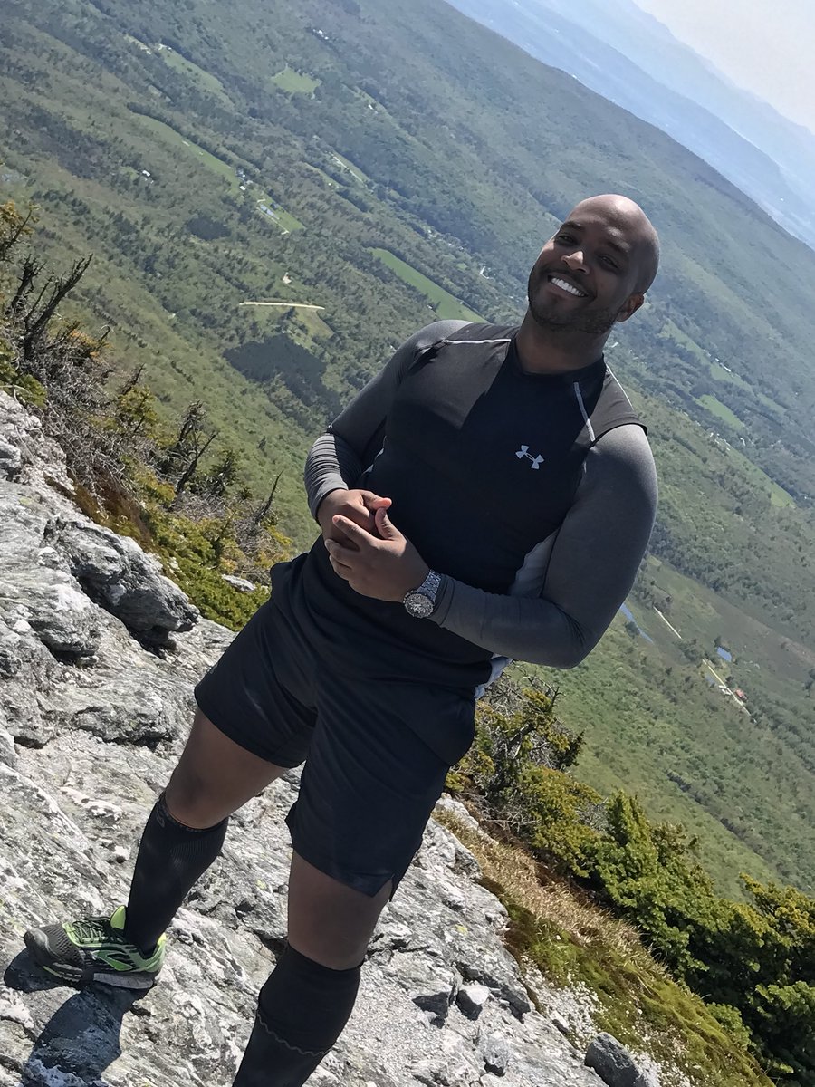 brandon_akai's tweet photo. Push ⛰🙎🏾♂️#blackmenhike #vermont #vermonting #theblackoutdoors #outdoorafro #unlikelyhikers #hiking #hikingadventures #thegreatoutdoors #theblacktourist #idratherbeoutside #idratherbeinnature #idratherbeexploring #idratherbeoutdoors #outdoors360 #outdoors https://t.co/4TcITgMyxt
