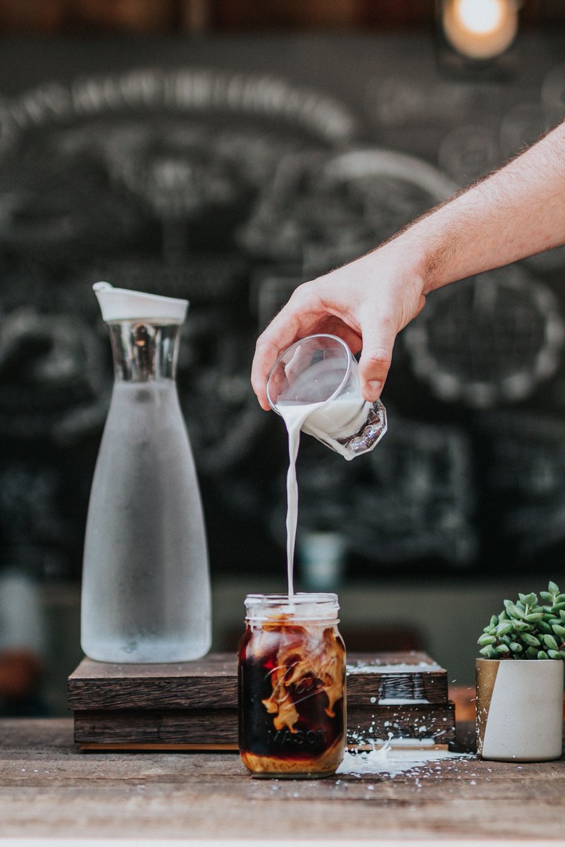 bean_stuff's tweet photo. It is warming up in Portland. Time to think about some iced coffee. #icedcoffee #pdx #portlandsun https://t.co/jK1HxY8q7s