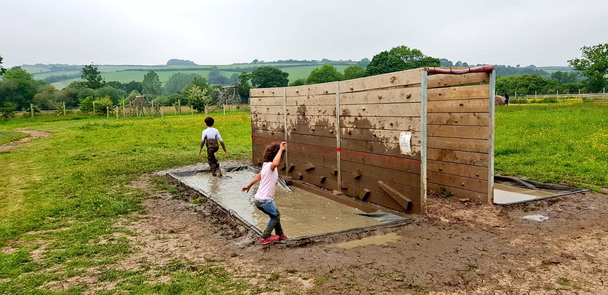 exploringexeter's tweet image. My babes had a great time with the cubs at @trail_bear last night. They got REALLY dirty! #ExploringExeter #Devon