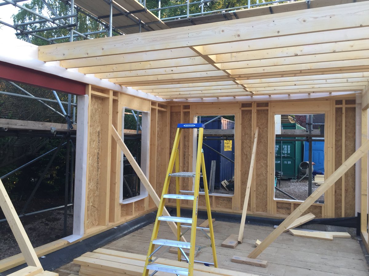 broxholm_KT20's tweet image. Big milestone at Broxholm this week - the steel supports (providing the load bearing capacity for Juliets shoe collection) have been anchored into position. Great progress by Ben and team @ba_bespokehomes on the ground floor panels #selfbuild #ImeldaMarcos