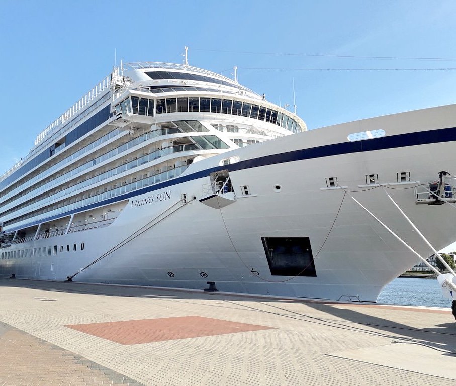 anje_ha's tweet photo. @VikingCruisesUK | Maiden Call of #VikingSun 🇩🇪 https://t.co/TZhSgQp3w0