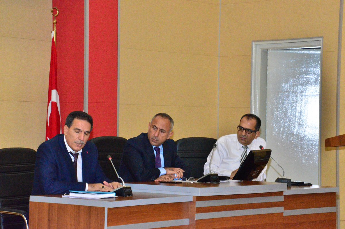 Hatay_Dsi's tweet photo. 2018/MAYIS HATAY İSYKK ASİ HAVZASI TOPLANTISI YAPILDI
Hatay Vali Yardımcısı Mahmut HERSANLIOĞLU  Başkanlığında Hatay Valiliği Yikop Toplantı Salonunda gerçekleşen toplantıya DSİ 6. Bölge Müdür Yard. Bekir PEHLİVAN  63.Şube Müdürü Mehmet EKİNCİ çok sayıda kurum müdürleri katılmış https://t.co/ku4LcFUTox