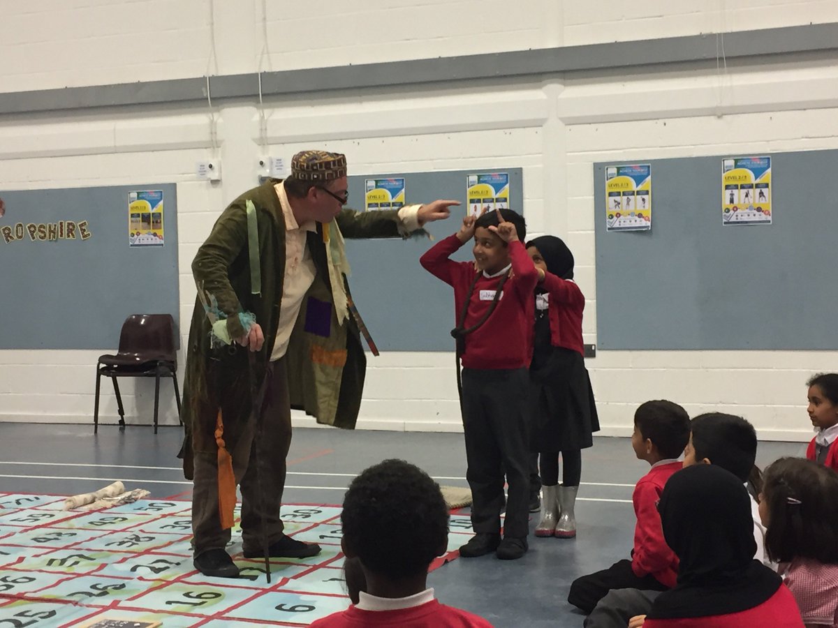 2RC have solved the first part of the puzzle, we can’t wait to see what happens next! <a href="/Artsmarkaward/">Artsmark</a> <a href="/CliftonPrim/">CliftonPrimary</a> <a href="/LanguageAlive/">Language Alive</a>