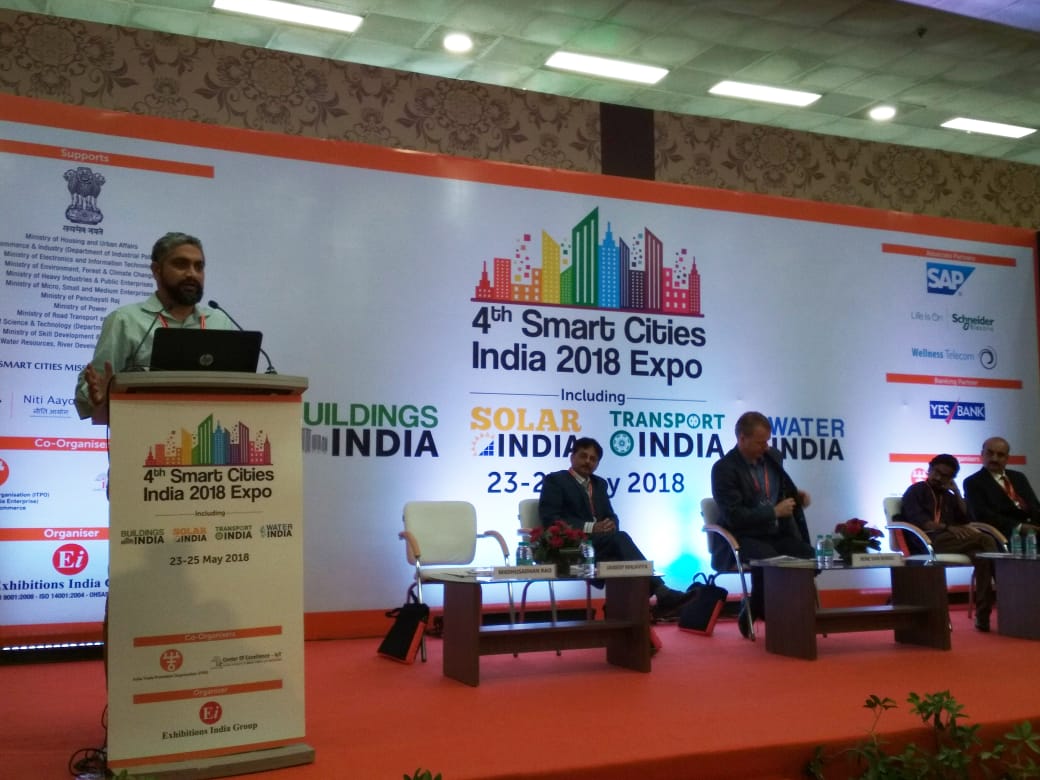 OorjaEnergyEngg's tweet photo. @rapole presented case study @smartcitiesind of #solarheating for industrial process at an automotive major. Technical details along with the commercials were shared, with payback of less than 3 years. #solarthermal #SolarEnergy #renewableenergy  #CSPnation https://t.co/CeMBvju32F
