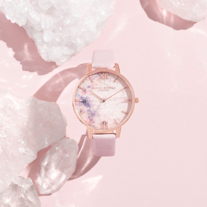 Kirarista's tweet photo. สวยจัง นาฬิกาคอลใหม่จาก OLIVIA BURTON หน้าปัดเป็น rose quartz เข้ากับเรือนสี rose gold ราคาราวๆ 7,xxx บาท https://t.co/HHDA4gbI5F