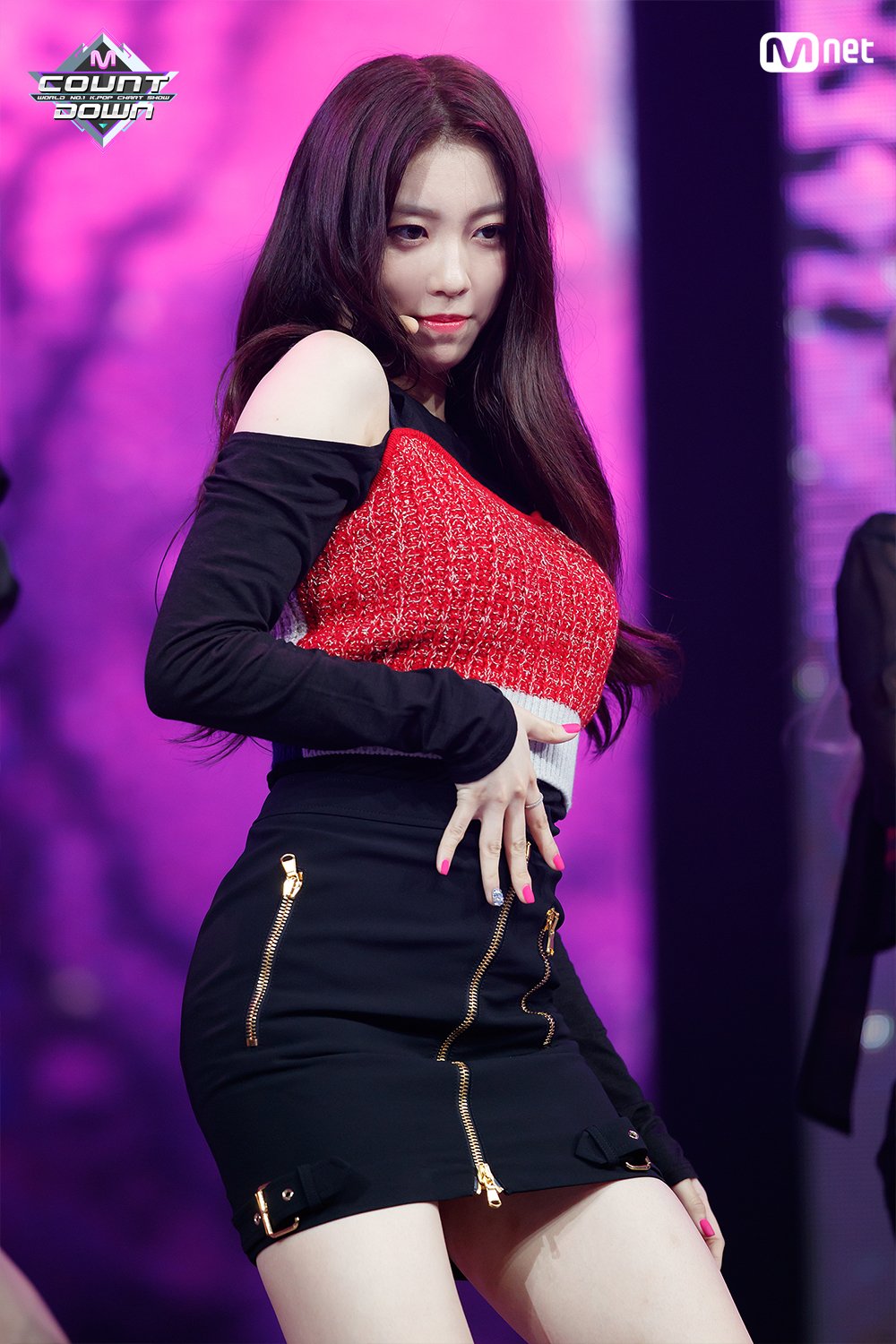 DeBDJ4fVAAET1fd.jpg:orig