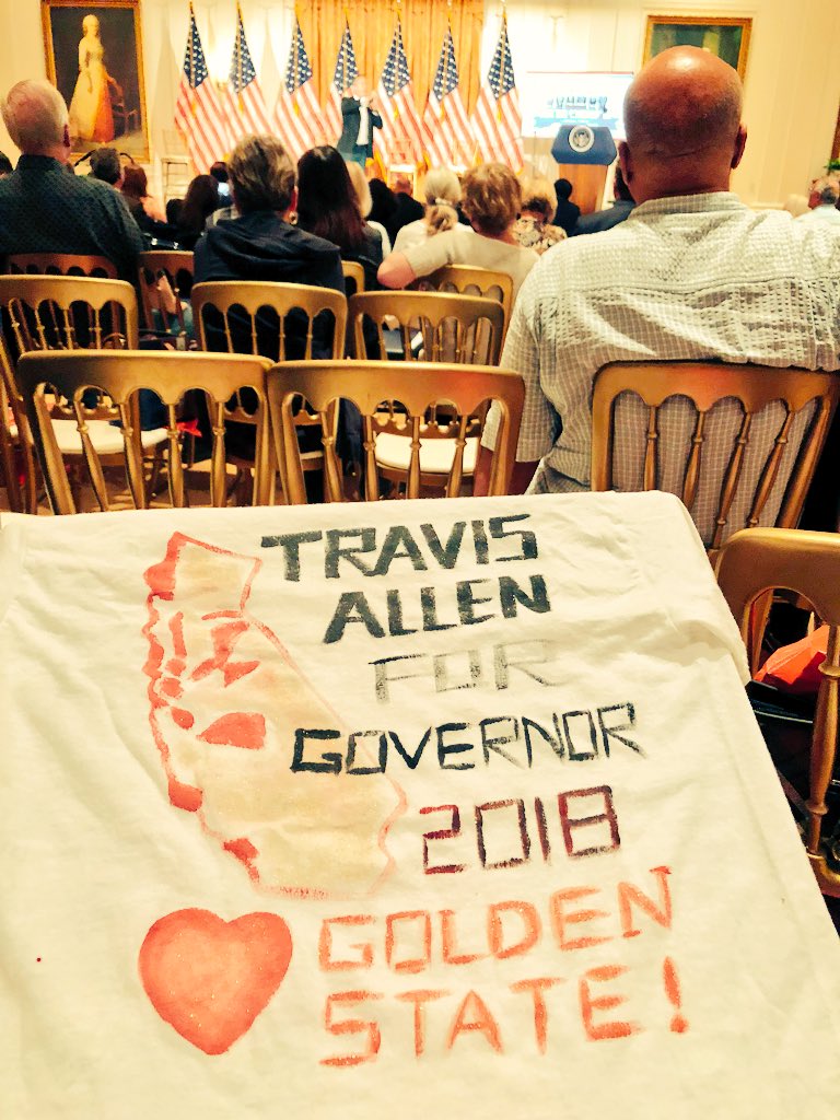 zuzu2007's tweet photo. We love our golden State❤️ 
We support what we blieve！ #CaliforniaDreaming 
#Kidsfortravisallen 
#takebackCalifornia
#TravisAllen4CAGovernor
#ChineseforTravisAllen
#chinesefortrump
#kidsfortrump #nocox
@jointravisallen 
@allenvolunteers https://t.co/KmcuPsOm6h