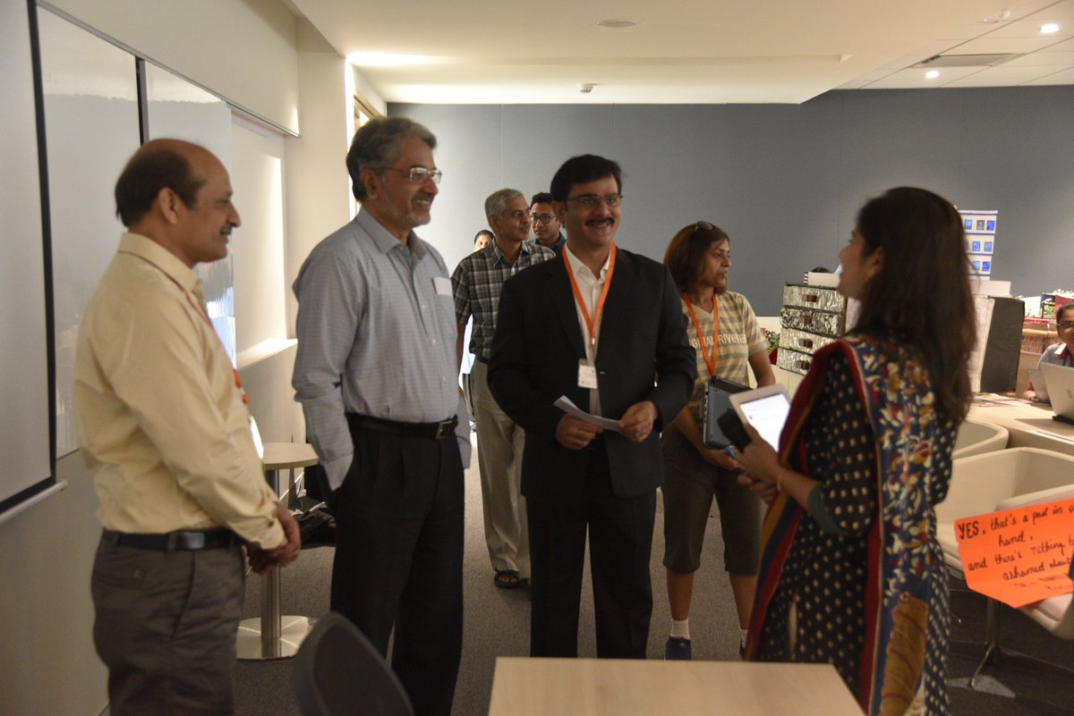 bennettuniv's tweet photo. Our Vice-Chancellor Prof. Raghunath Shevgaonkar addresses all the young #innovators at the start of the @TeamIndiaISEF @bennettuniv . 
#IRISatBennett #BennettHatchery #IdeasatBennett https://t.co/HkOYzo9o4k